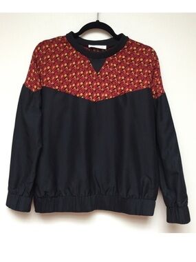 Amour Vert Black and Red Flower Field Long Sleeve Top
